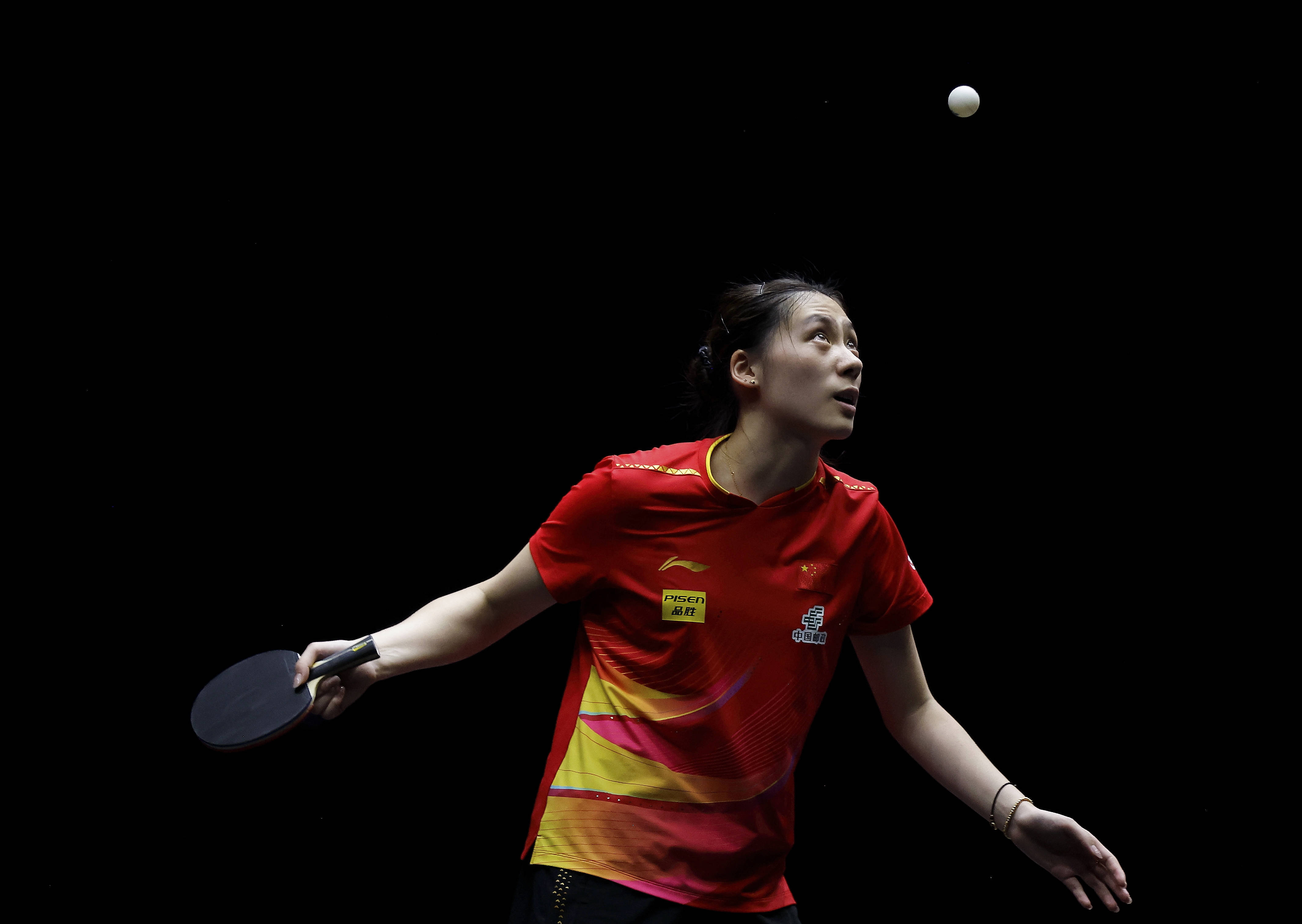 直塞肋部或 直塞肋部或